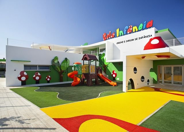 Dedicated kids’ play area